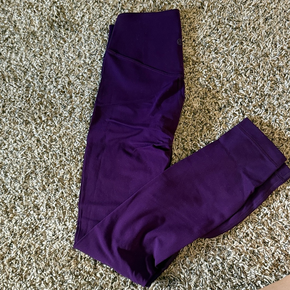 Lululemon Leggings in nulu fabric